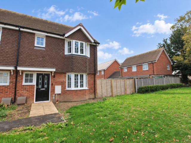 House for sale in Millmead, Acol