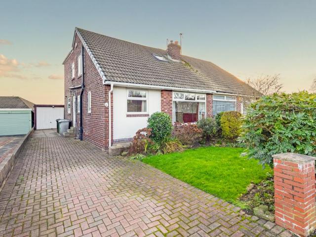 House for sale in Dewsbury, West Yorkshire