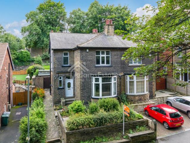 House for sale in Dewsbury Moor, Dewsbury