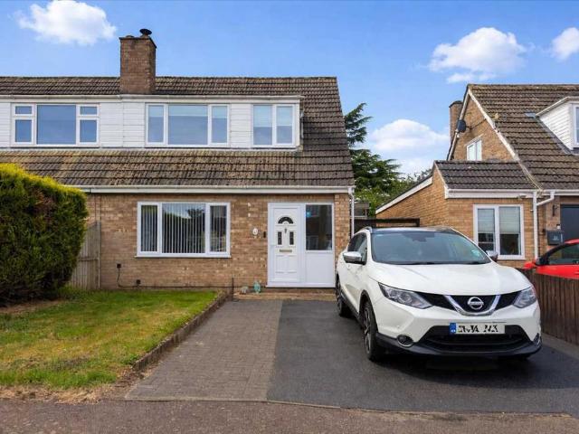 House for sale in Dale Hill, Essex