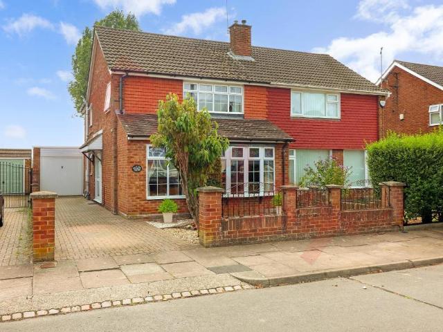 House for sale in Bramingham Park, Luton