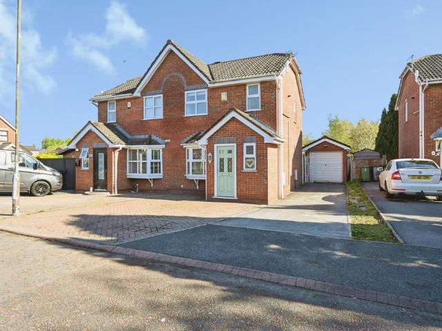House for sale in Stubshaw Cross, Wigan