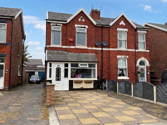 House for sale in Marshside, Southport