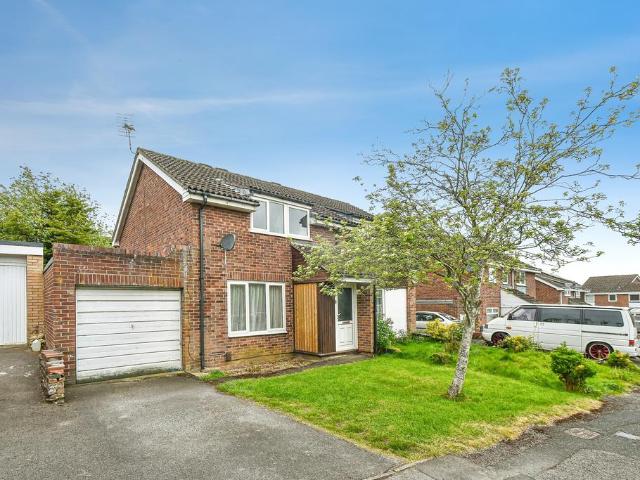 House for sale in Rodbourne, Swindon