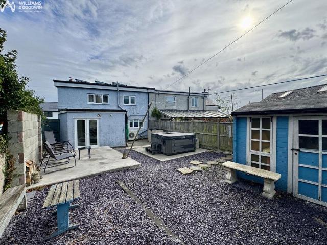 House for sale in Llanfachraeth