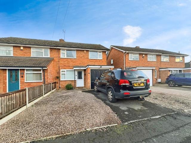 House for sale in Chequers, Gloucester