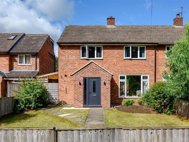 House for sale in High Field, York