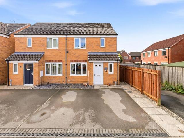 House for sale in South Kirkby and Moorthorpe, South Kirkby