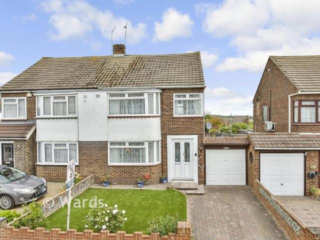 House for sale in Frindsbury