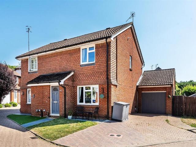 House for sale in Pachesham Park, Surrey