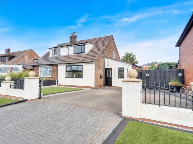 House for sale in New Springs, Wigan