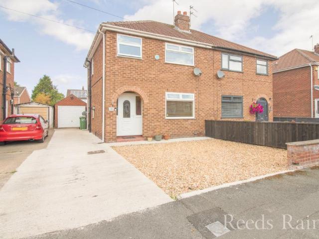 House for sale in Rossmore, Cheshire