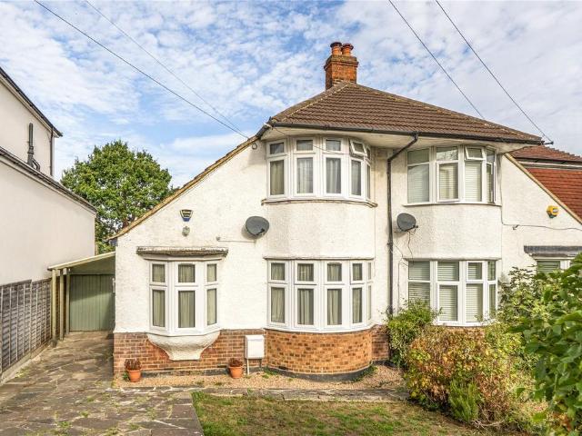 House for sale in Oakleigh Park, Greater London