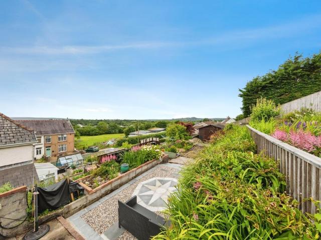 House for sale in Llanfihangel Aberbythych, Gorslas