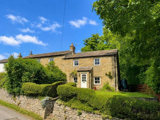 House for sale in Carlton Town, North Yorkshire