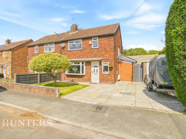 House for sale in Limehurst, Greenheys