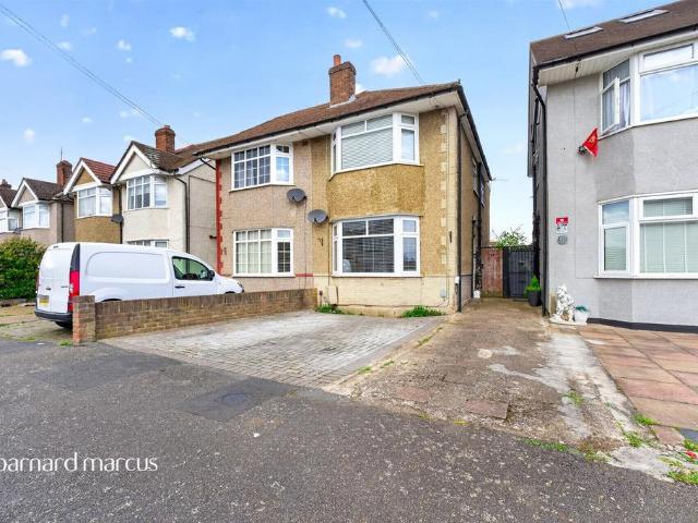 House for sale in London Borough of Hounslow, Feltham