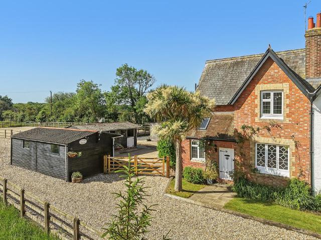 House for sale in Pachesham Park, Surrey