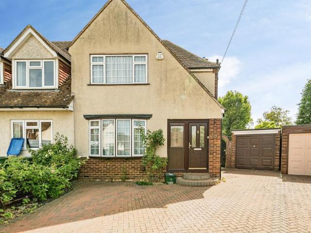 House for sale in Bierton, Buckinghamshire