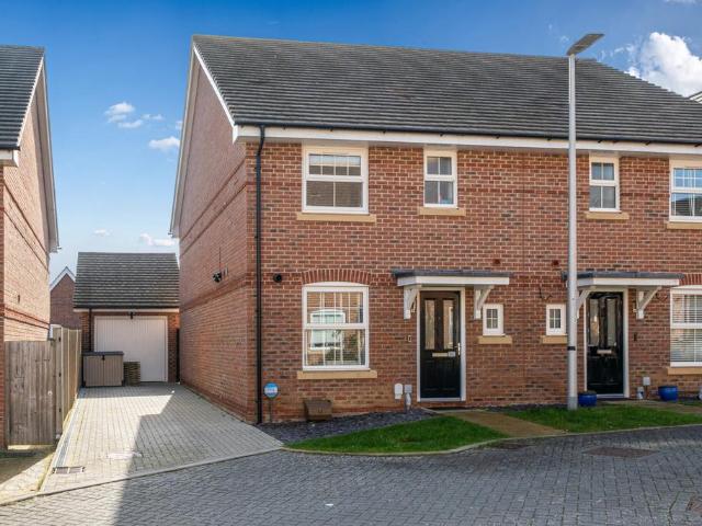 House for sale in Shinfield