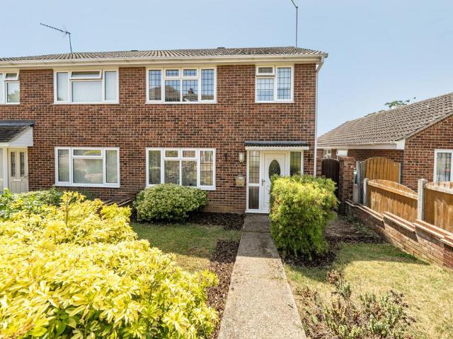 House for sale in Chipping Hill, Essex