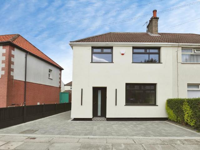 House for sale in Clubmoor, Calderstones