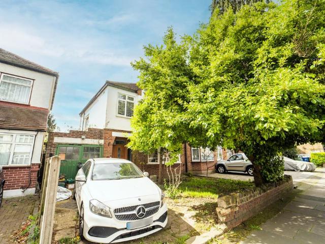 House for sale in London Borough of Ealing, Greater London