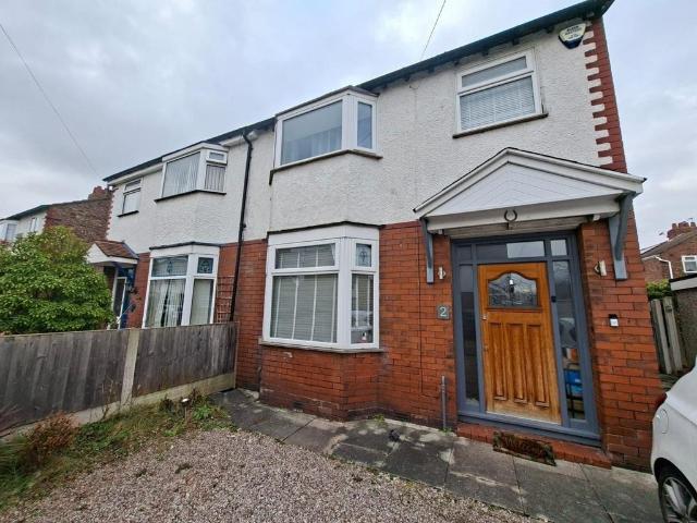 House for sale in Gorse Hill, Trafford Park