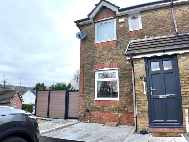 House for sale in Sirhowy, Wales