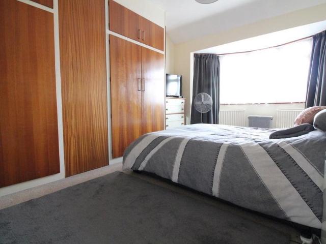 House for sale in Lower Halliford, Surrey