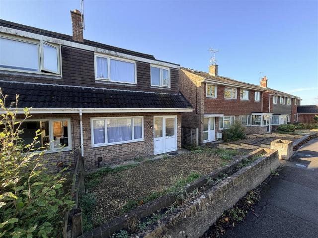 House for sale in Kingsditch, Cheltenham