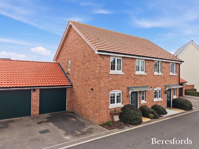 House for sale in Chipping Hill, Essex