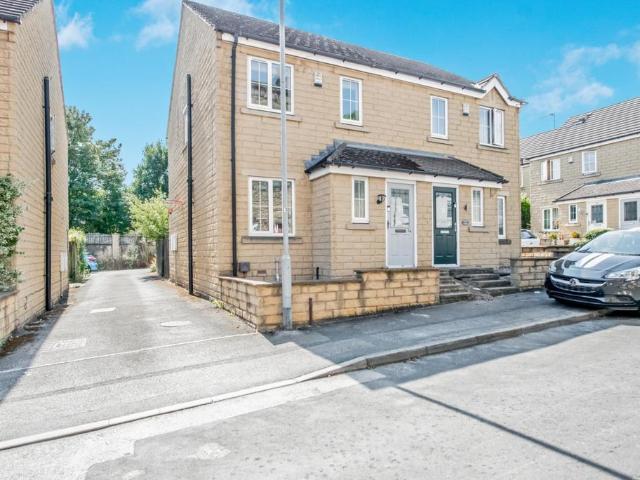 House for sale in Spen, Cleckheaton