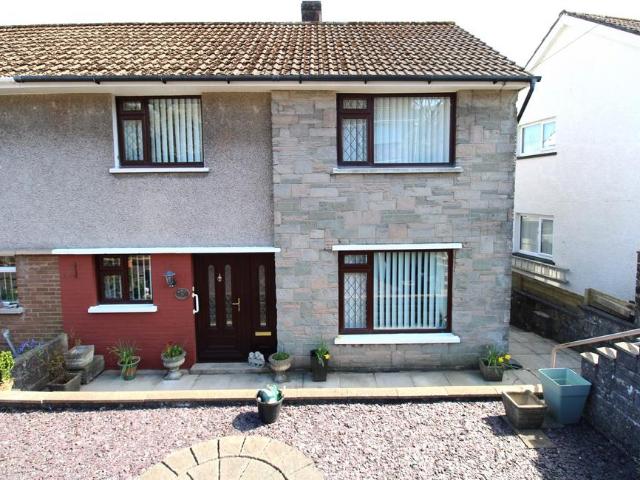 House for sale in Coytrahen, Wales