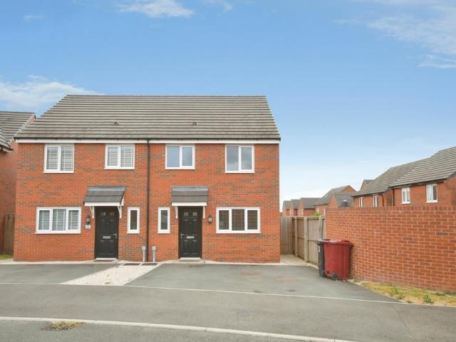 House for sale in Elmton, East Midlands