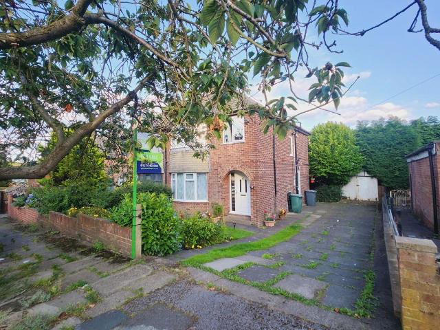 House for sale in Allerton, West Yorkshire