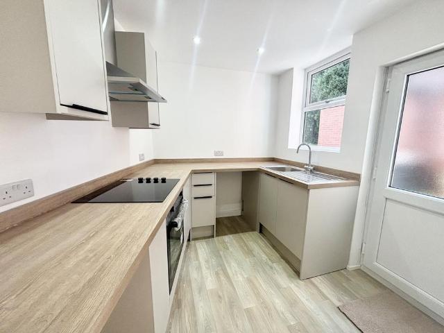 House for sale in Loundsley Green, East Midlands