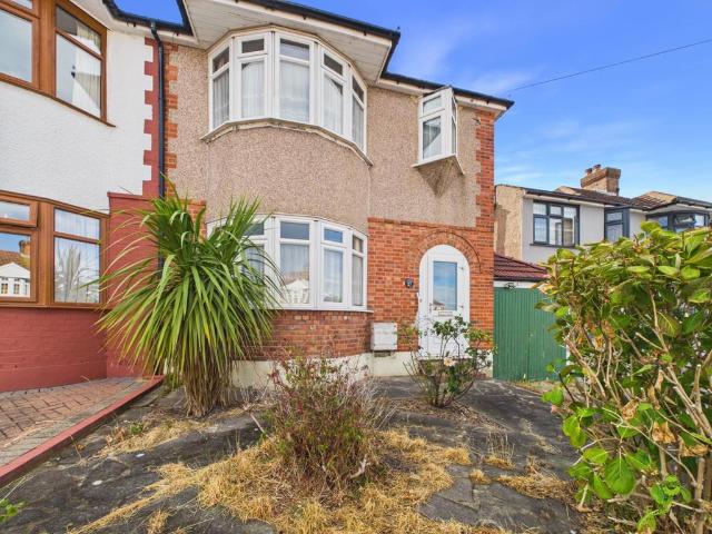House for sale in London Borough of Bexley, Greater London