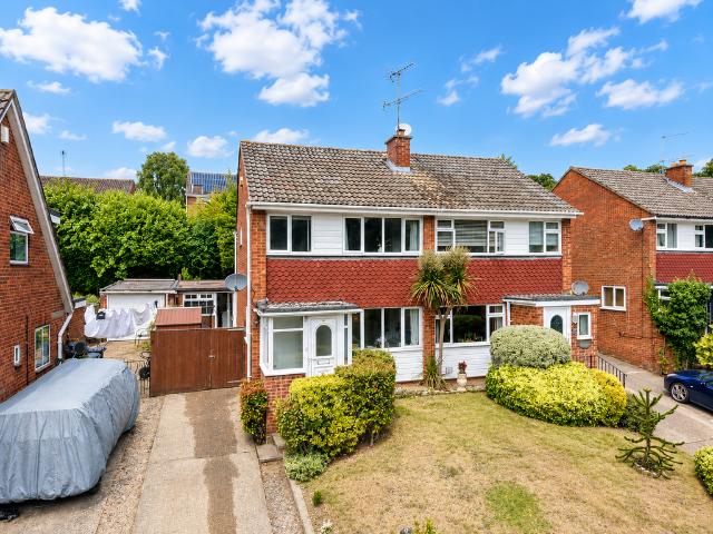 House for sale in Chepping Wycombe, Loudwater