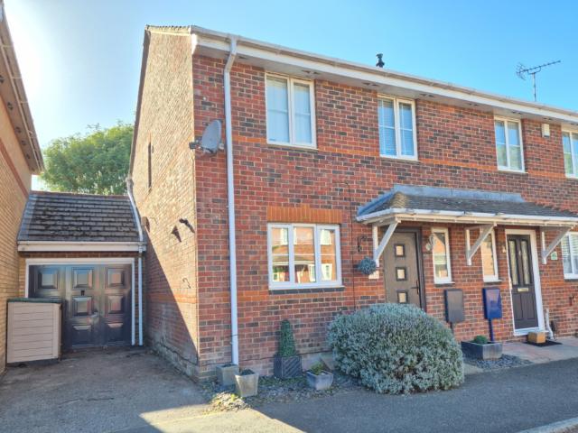House for sale in Houghton Regis, Central Bedfordshire