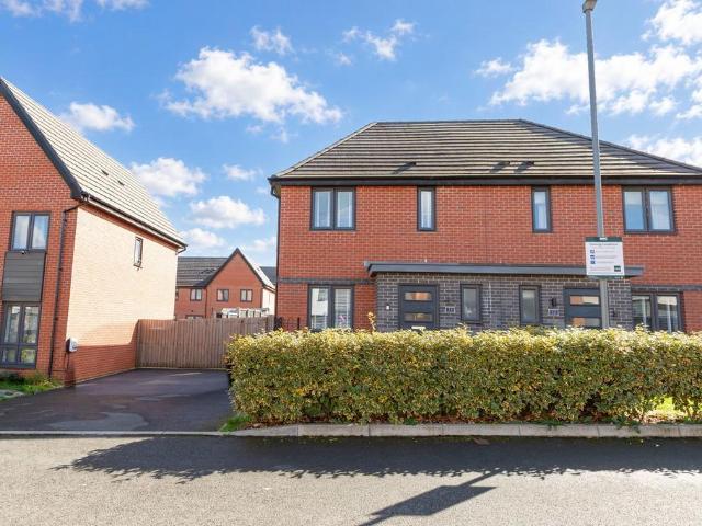 House for sale in Rednal, Birmingham