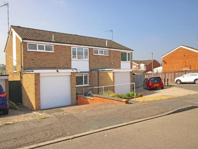 House for sale in Desborough