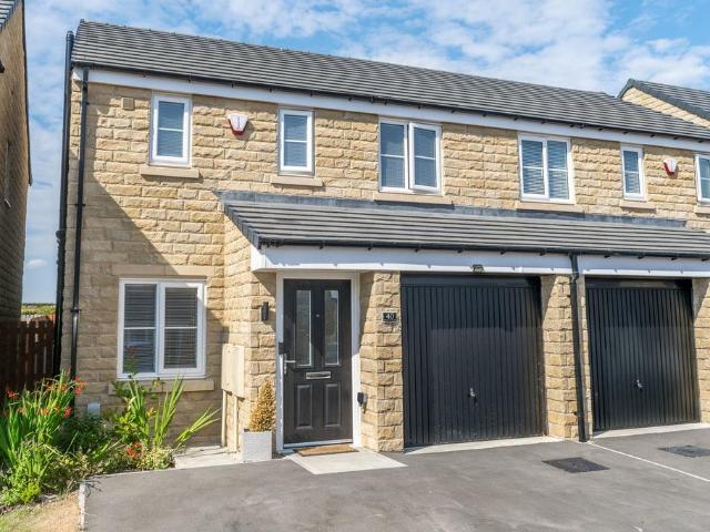 House for sale in Lower Cumberworth, West Yorkshire