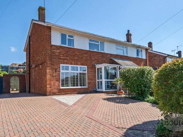 House for sale in Ash, Guildford
