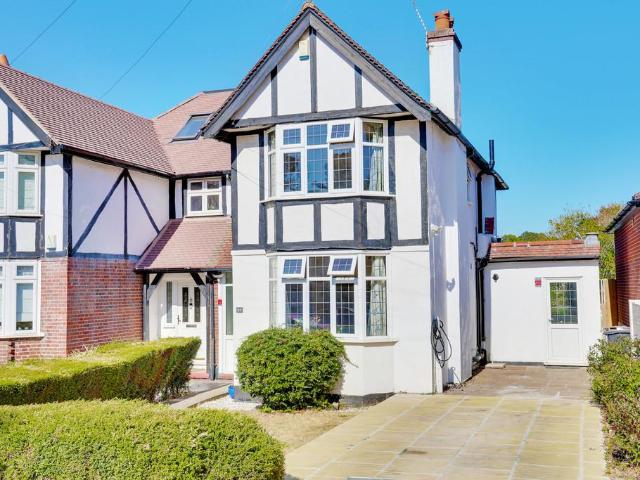 House for sale in London Borough of Bromley, Greater London