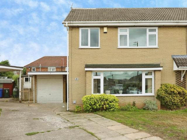 House for sale in Hatfield, South Yorkshire