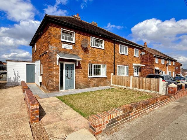 House for sale in Darfield, South Yorkshire