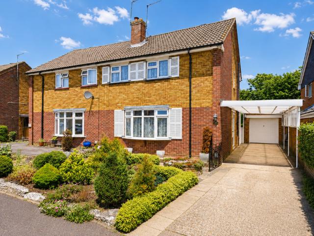 House for sale in Five Acres, Hertfordshire