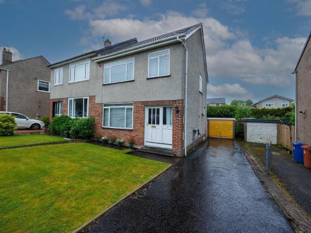 House for sale in Auchinloch, Scotland
