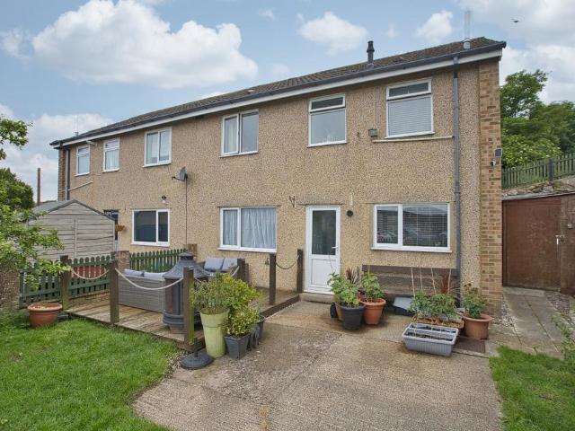 House for sale in River, Ash
